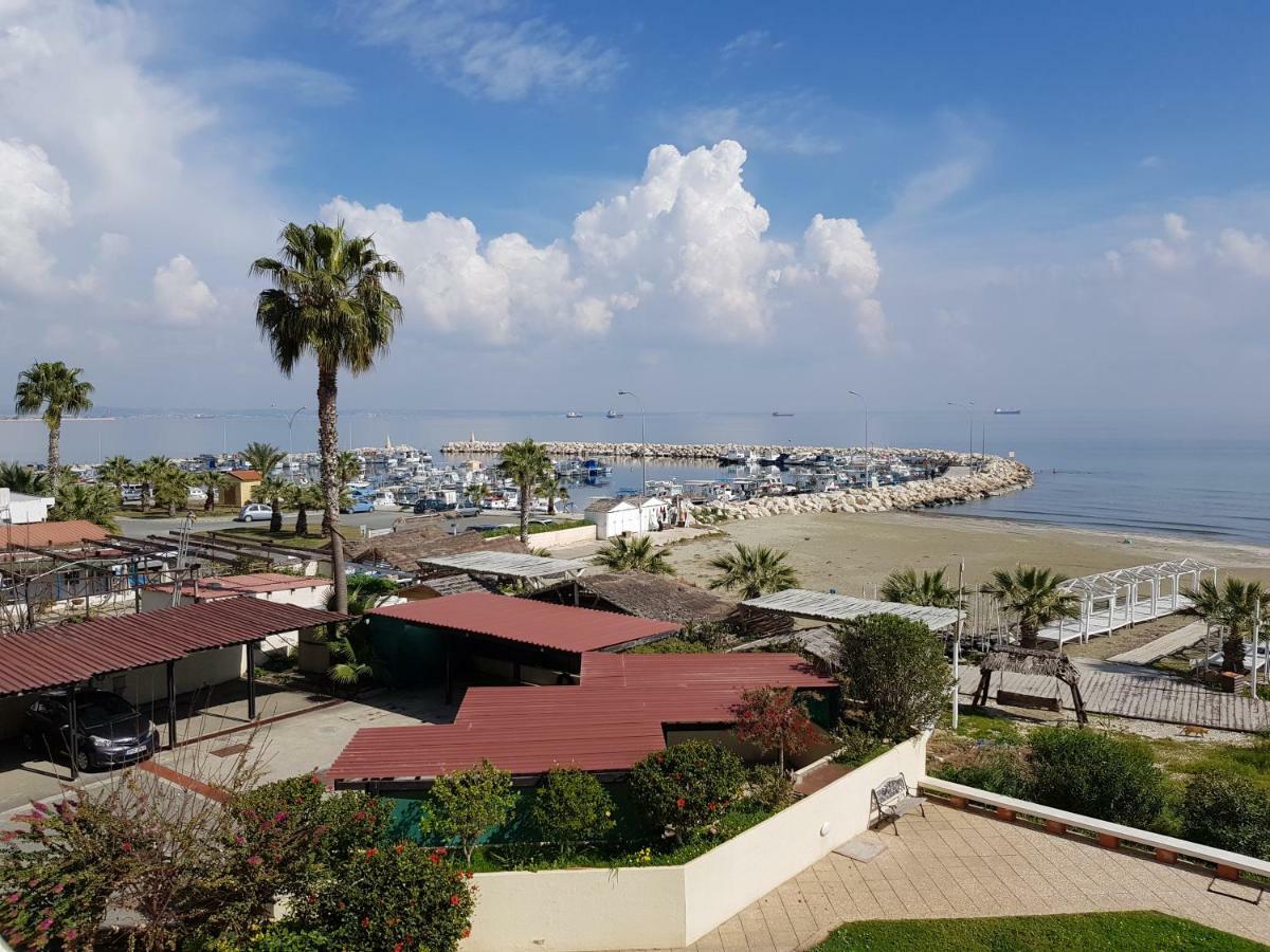 Haig'S Dream Flat On The Beach Larnaca Eksteriør billede